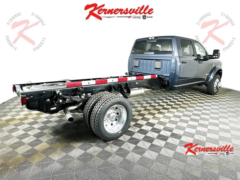 2026 Ram 4500 & 5500 - Image 7 of 12