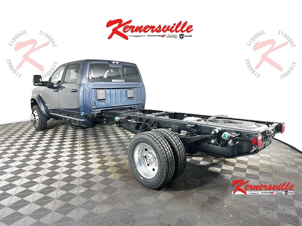 2026 Ram 4500 & 5500 - Image 5 of 12
