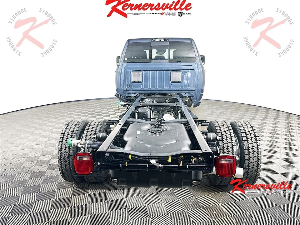 2026 Ram 4500 & 5500 - Image 6 of 12