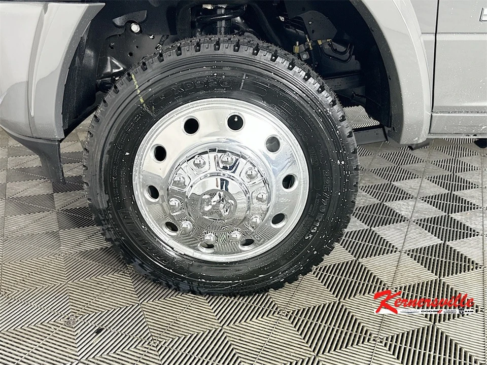 2026 Ram 4500 & 5500 - Image 16 of 20