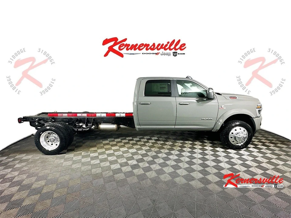 2026 Ram 4500 & 5500 - Image 8 of 20