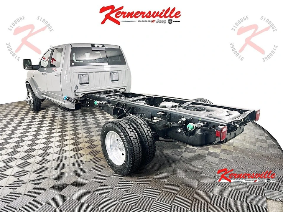 2026 Ram 4500 & 5500 - Image 5 of 20