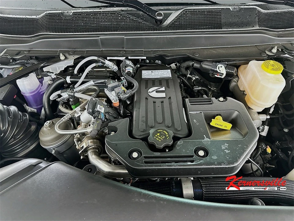 2026 Ram 4500 & 5500 - Image 17 of 20