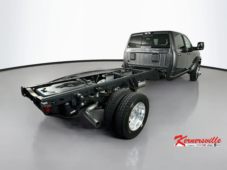 2026 Ram 4500 & 5500 - Image 7 of 21
