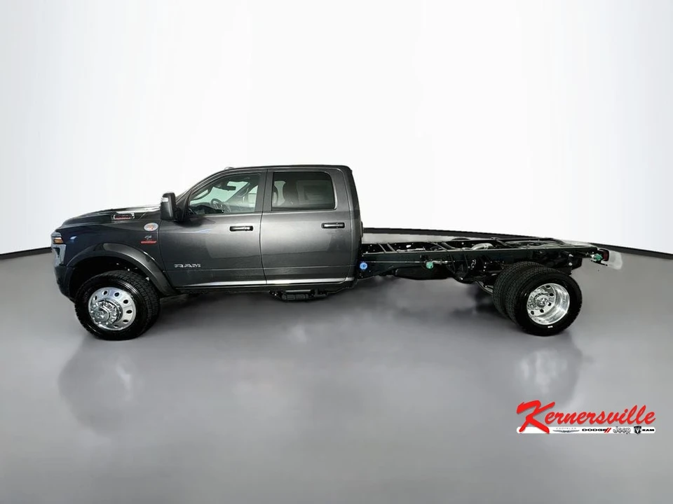 2026 Ram 4500 & 5500 - Image 4 of 21