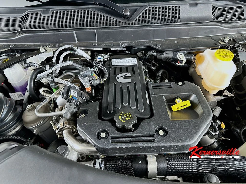 2026 Ram 4500 & 5500 - Image 16 of 19