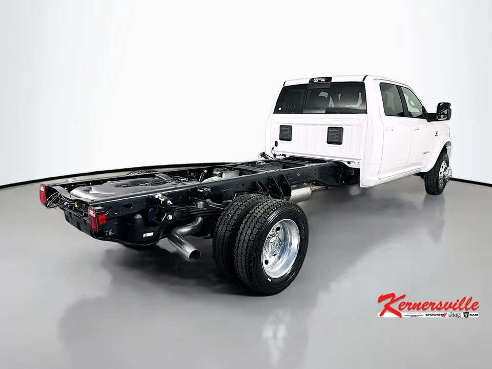 2026 Ram 4500 & 5500 - Image 7 of 20