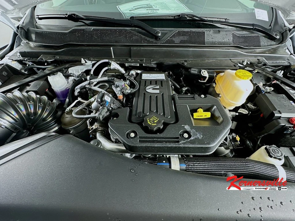 2026 Ram 4500 & 5500 - Image 17 of 21