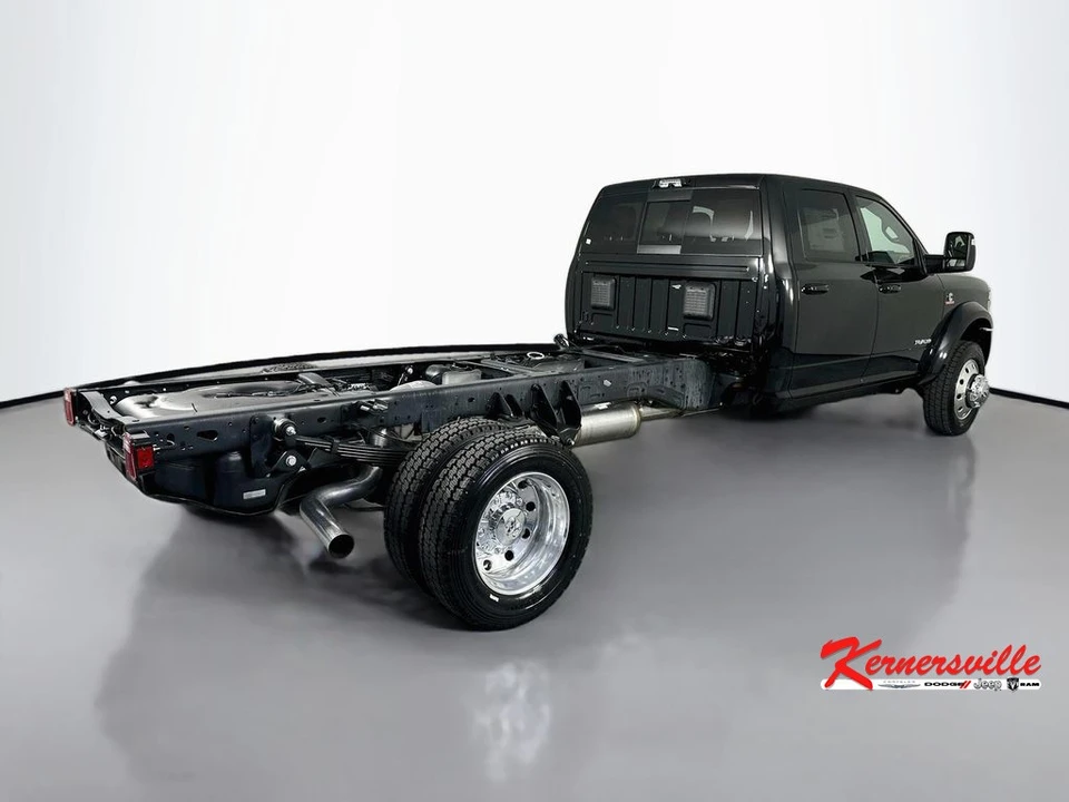 2026 Ram 4500 & 5500 - Image 7 of 20