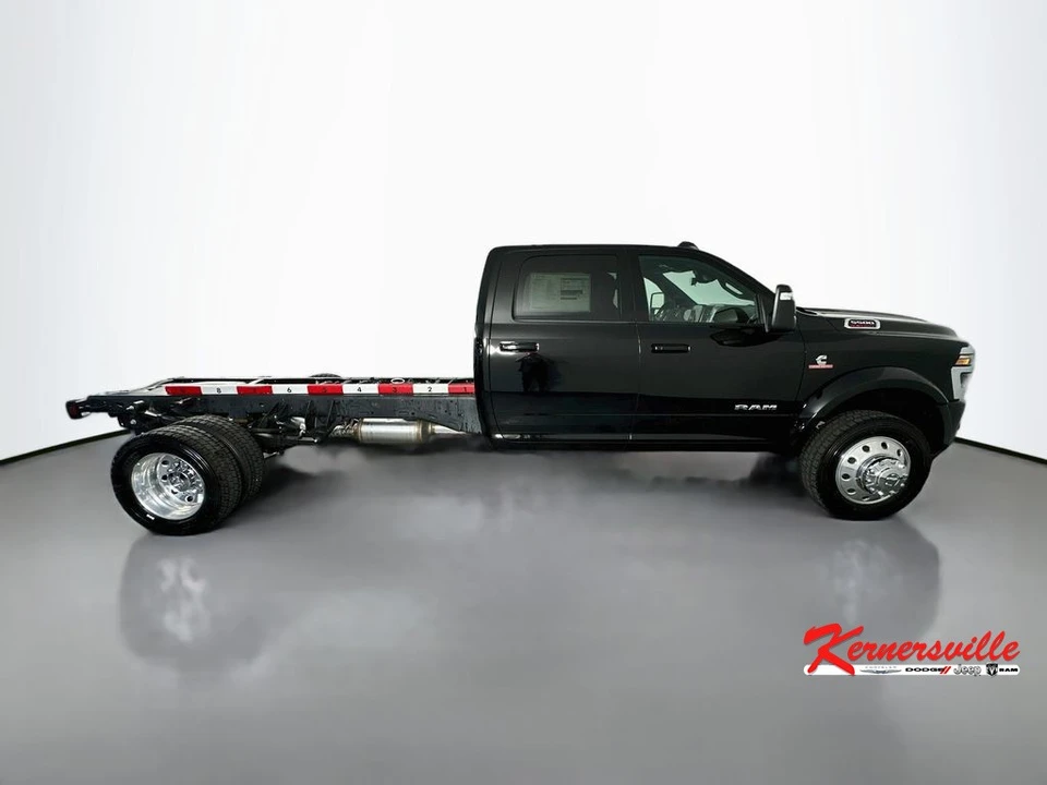 2026 Ram 4500 & 5500 - Image 8 of 20
