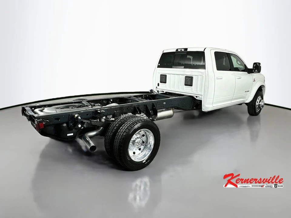 2026 Ram 4500 & 5500 - Image 7 of 20