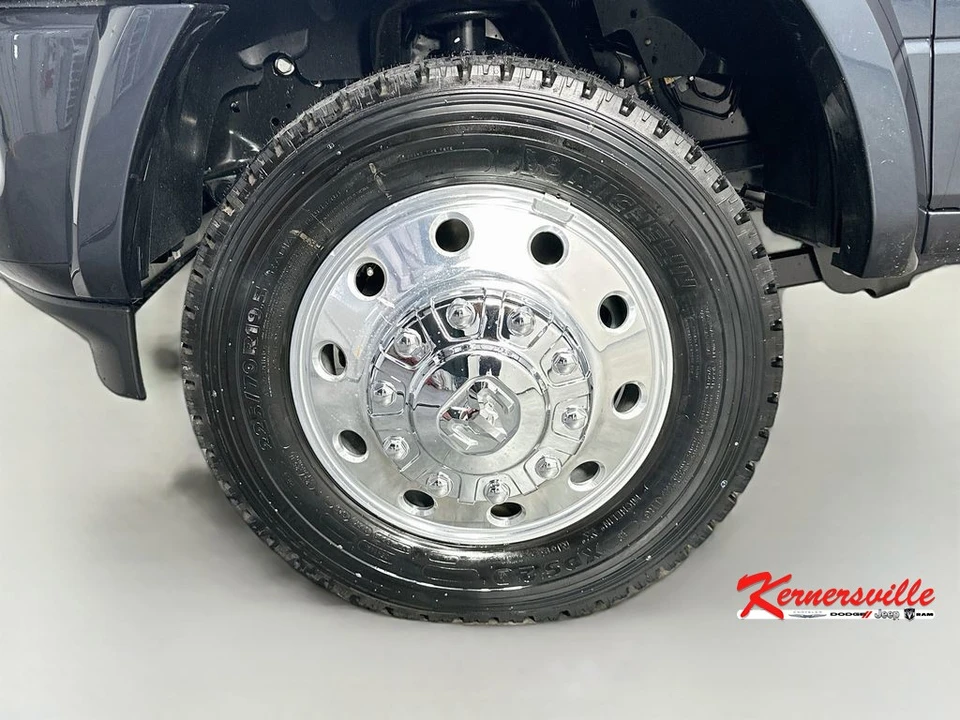 2026 Ram 4500 & 5500 - Image 13 of 18