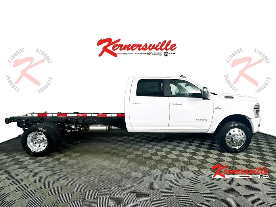 2026 Ram 4500 & 5500 - Image 8 of 19