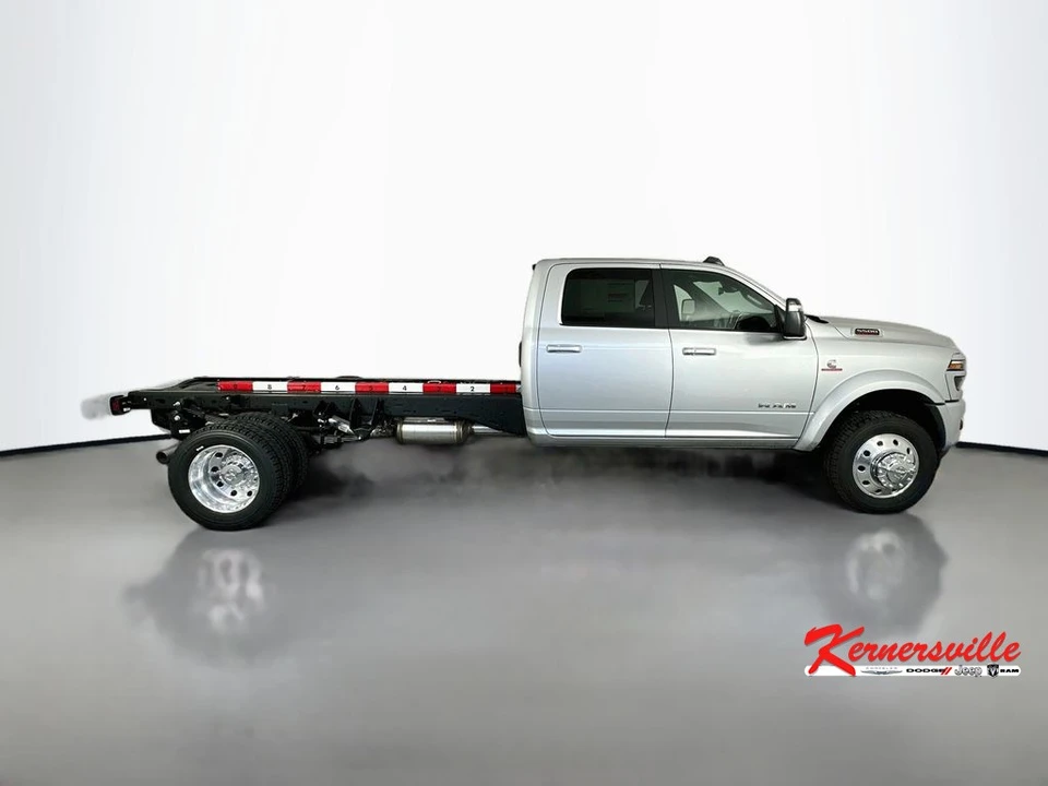 2026 Ram 4500 & 5500 - Image 8 of 21