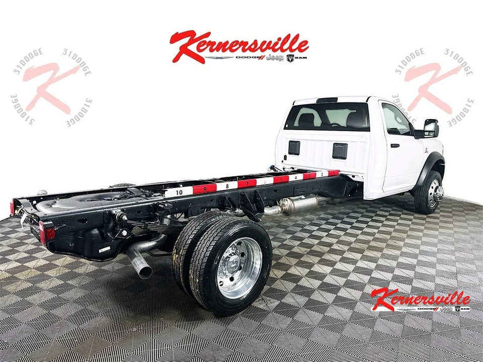2026 Ram 4500 & 5500 - Image 7 of 21