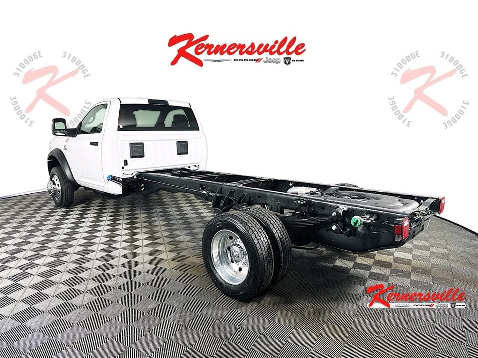 2026 Ram 4500 & 5500 - Image 5 of 21