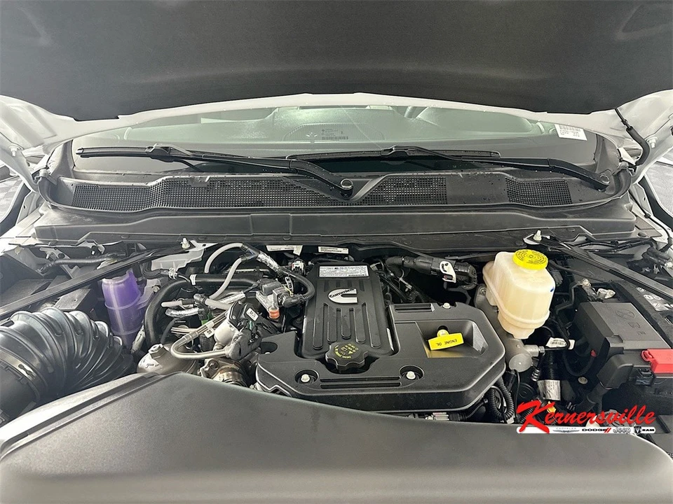 2026 Ram 4500 & 5500 - Image 18 of 21