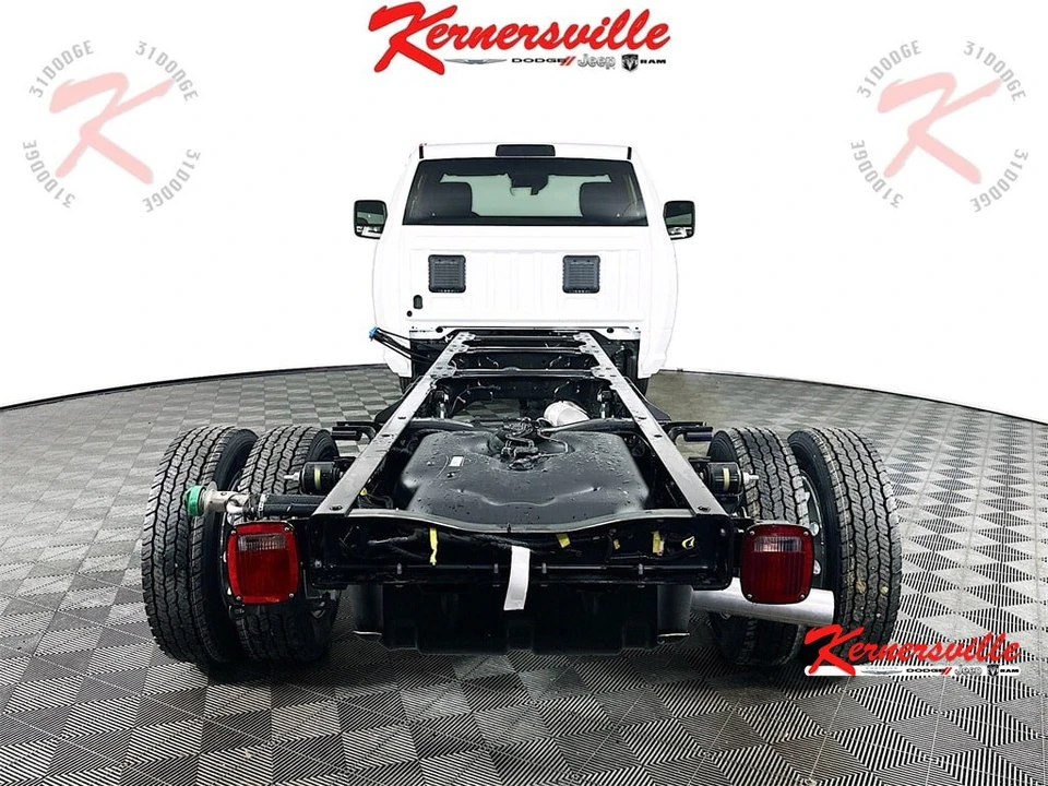 2026 Ram 4500 & 5500 - Image 6 of 21