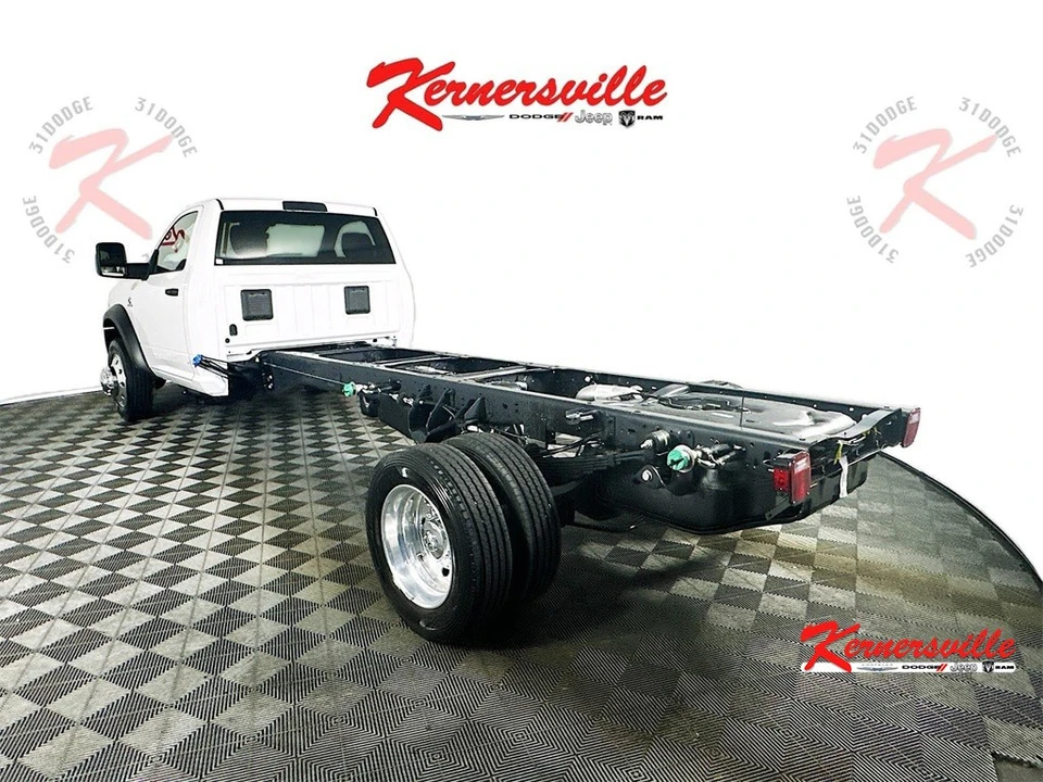 2026 Ram 4500 & 5500 - Image 5 of 20