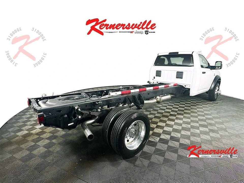 2026 Ram 4500 & 5500 - Image 7 of 20