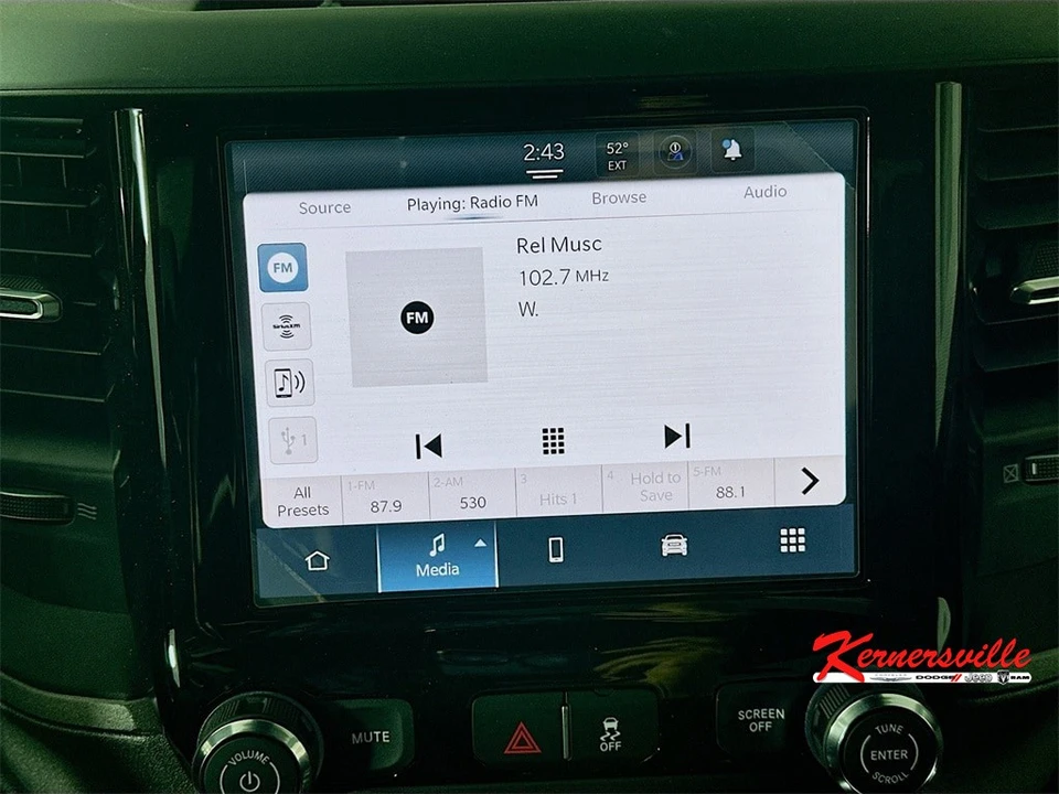2026 Ram 4500 & 5500 - Image 13 of 21