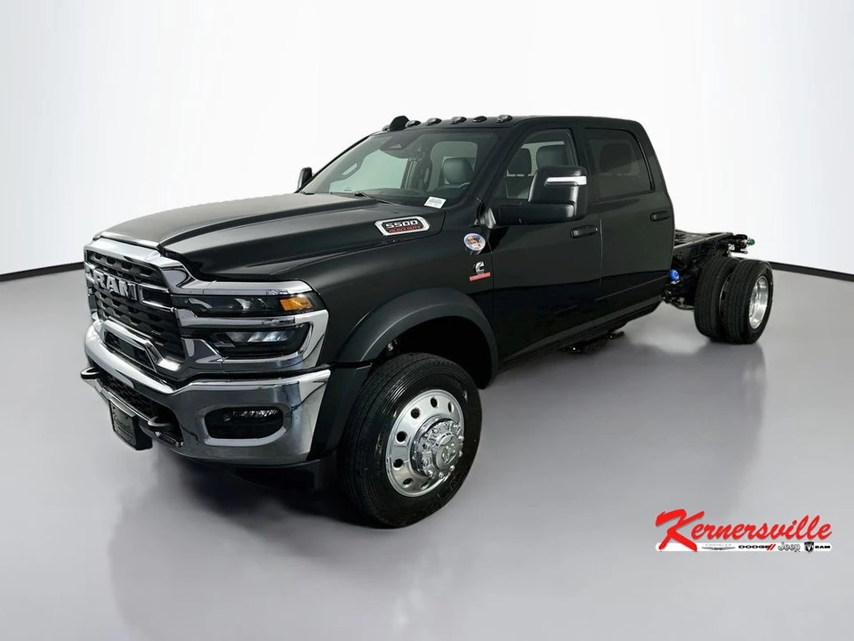 2026 Ram 4500 & 5500 - Image 4 of 21