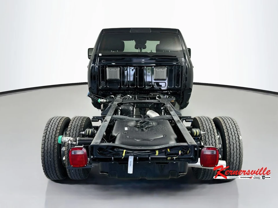 2026 Ram 4500 & 5500 - Image 7 of 21