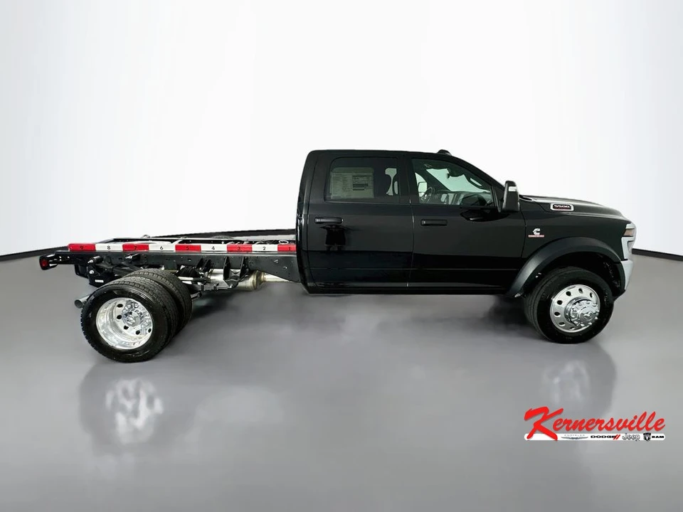 2026 Ram 4500 & 5500 - Image 9 of 21