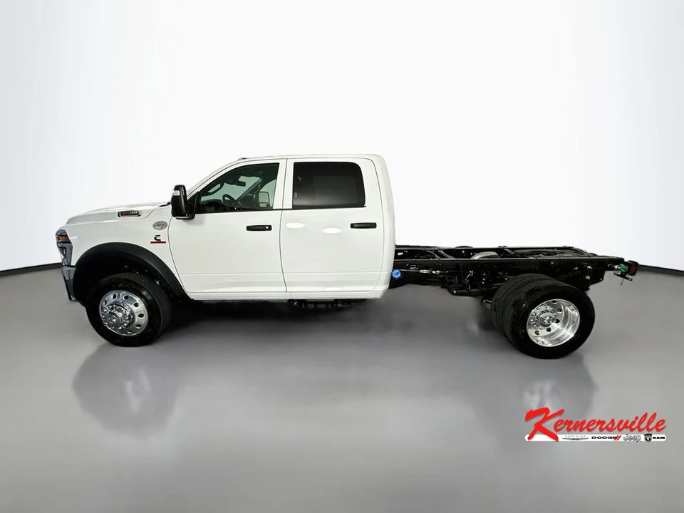 2026 Ram 4500 & 5500 - Image 4 of 20