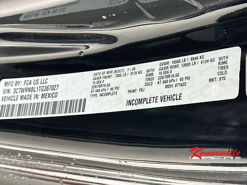 2026 Ram 4500 & 5500 - Image 17 of 20