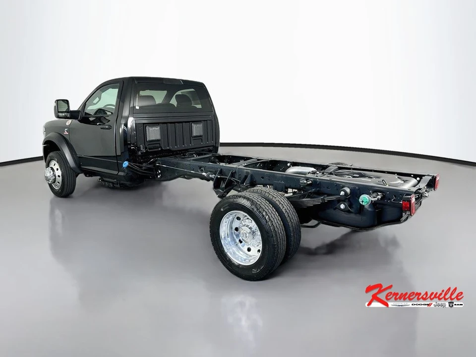 2026 Ram 4500 & 5500 - Image 5 of 20