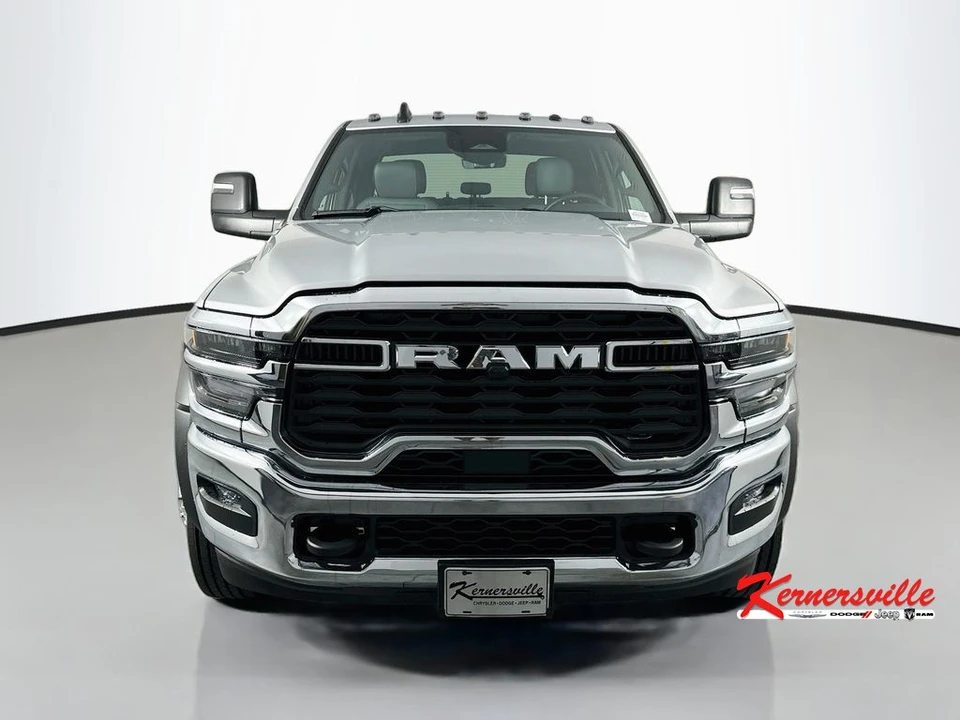 2026 Ram 4500 & 5500 - Image 2 of 19