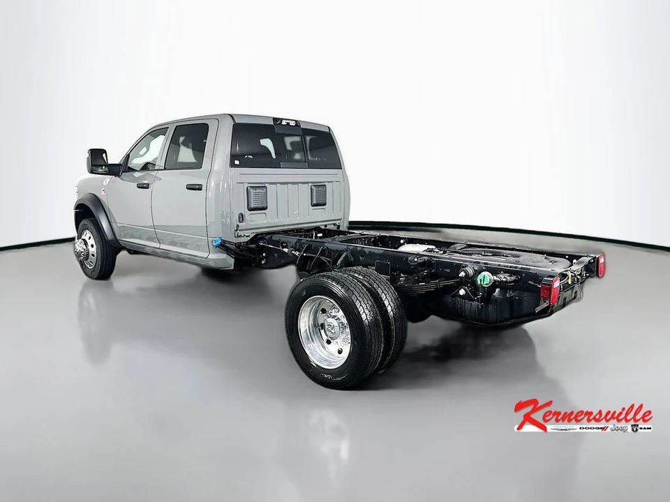 2026 Ram 4500 & 5500 - Image 5 of 21