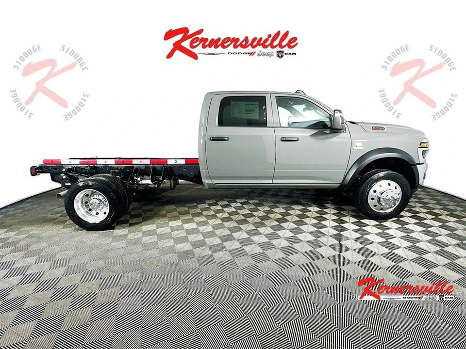 2026 Ram 4500 & 5500 - Image 8 of 21