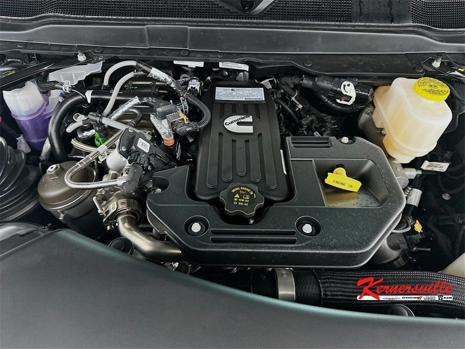 2026 Ram 4500 & 5500 - Image 17 of 20