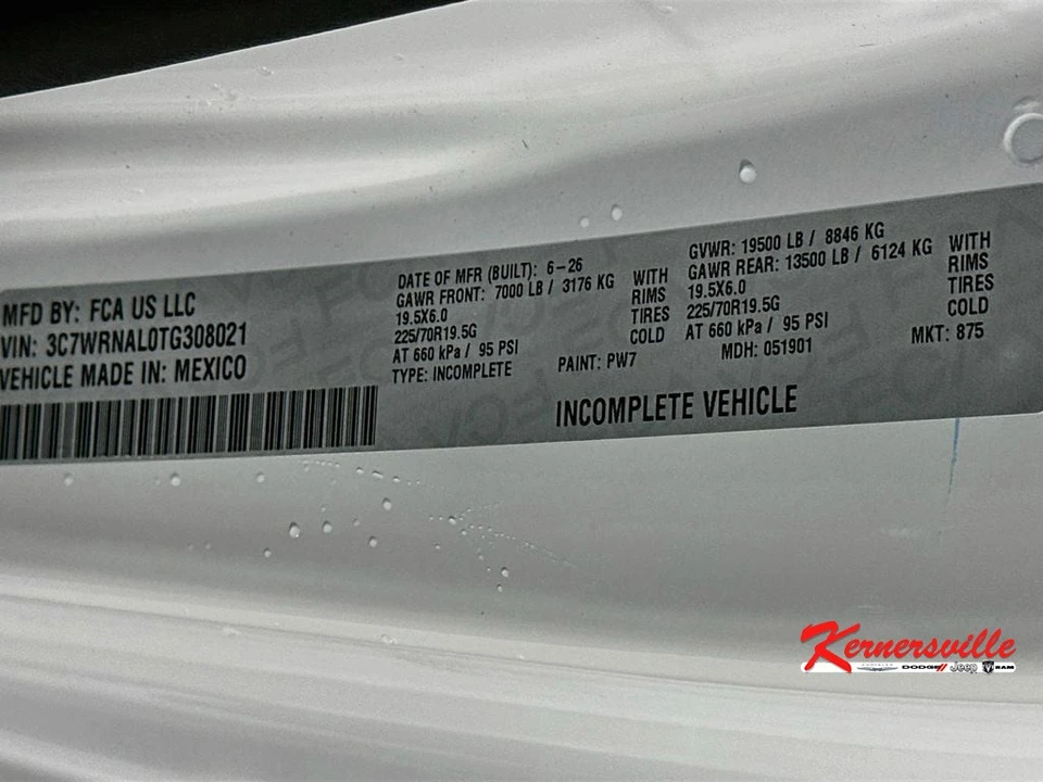 2026 Ram 4500 & 5500 - Image 17 of 20