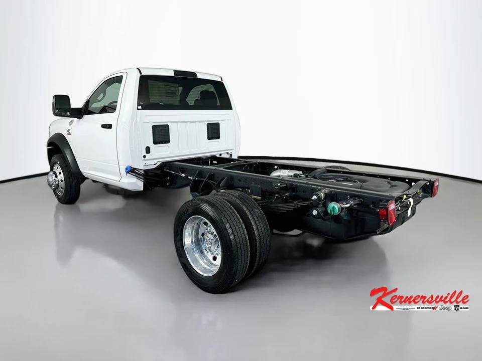 2026 Ram 4500 & 5500 - Image 5 of 20