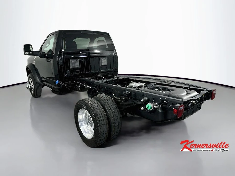 2026 Ram 4500 & 5500 - Image 5 of 20