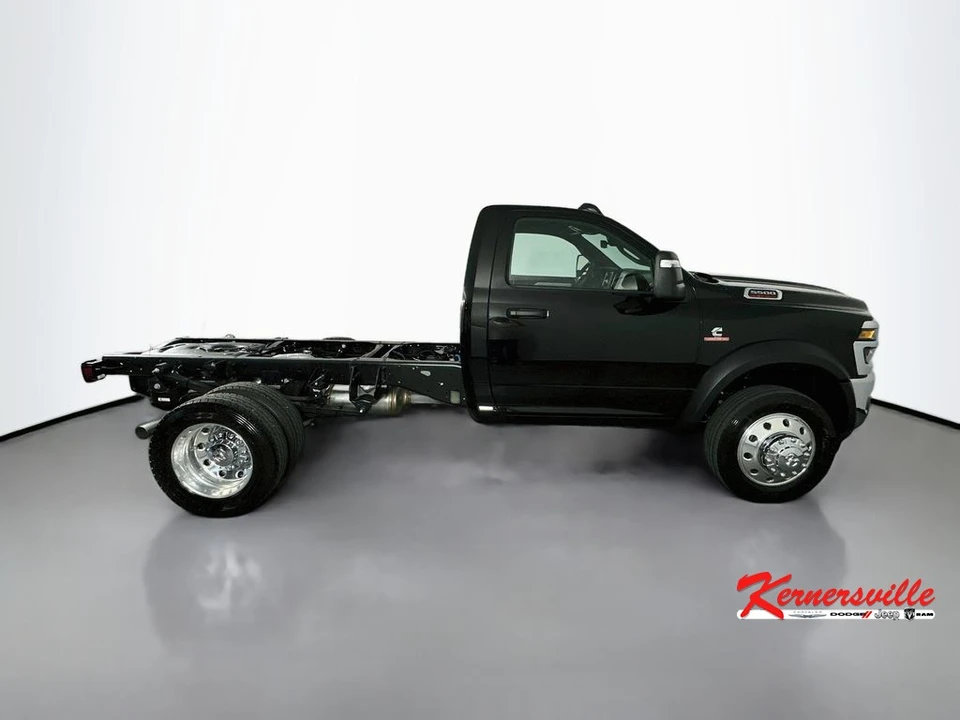 2026 Ram 4500 & 5500 - Image 8 of 20