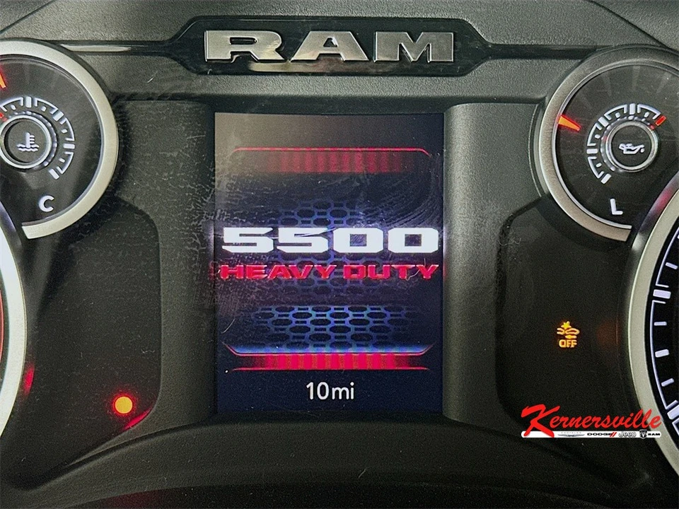 2026 Ram 4500 & 5500 - Image 11 of 20
