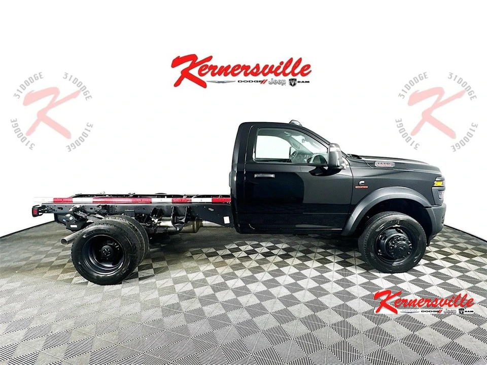 2026 Ram 4500 & 5500 - Image 8 of 20
