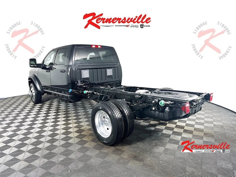 2026 Ram 4500 & 5500 - Image 5 of 21