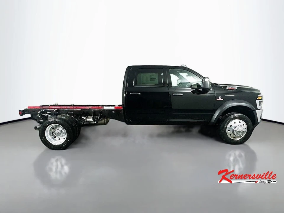 2026 Ram 4500 & 5500 - Image 8 of 21
