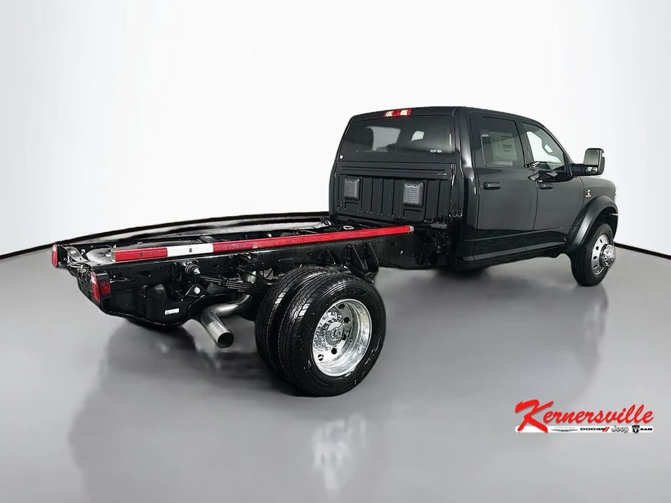 2026 Ram 4500 & 5500 - Image 7 of 21
