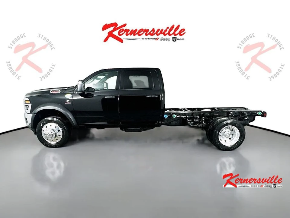 2026 Ram 4500 & 5500 - Image 4 of 21