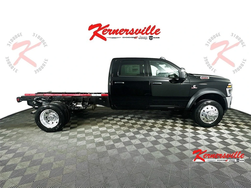 2026 Ram 4500 & 5500 - Image 8 of 21