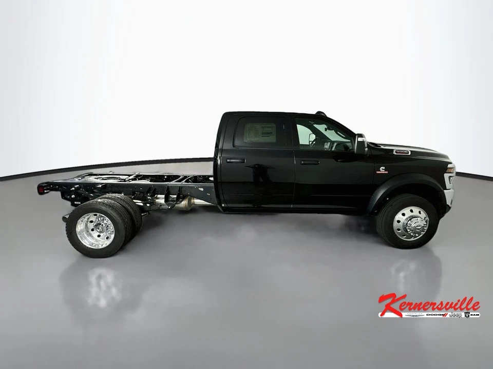 2026 Ram 4500 & 5500 - Image 8 of 20