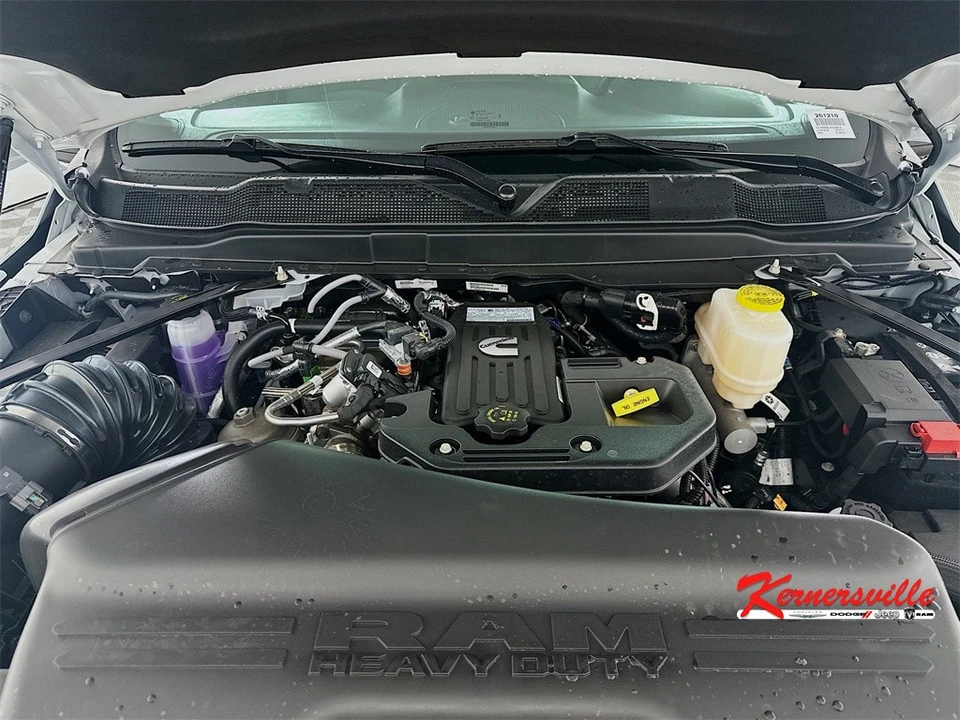 2026 Ram 4500 & 5500 - Image 17 of 21