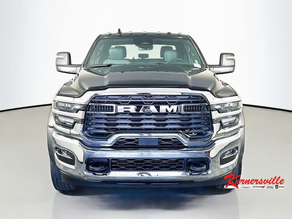 2026 Ram 4500 & 5500 - Image 2 of 21