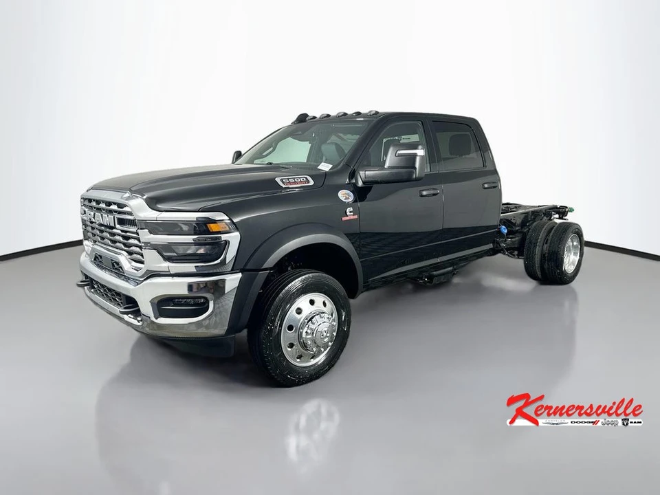 2026 Ram 4500 & 5500 - Image 4 of 12